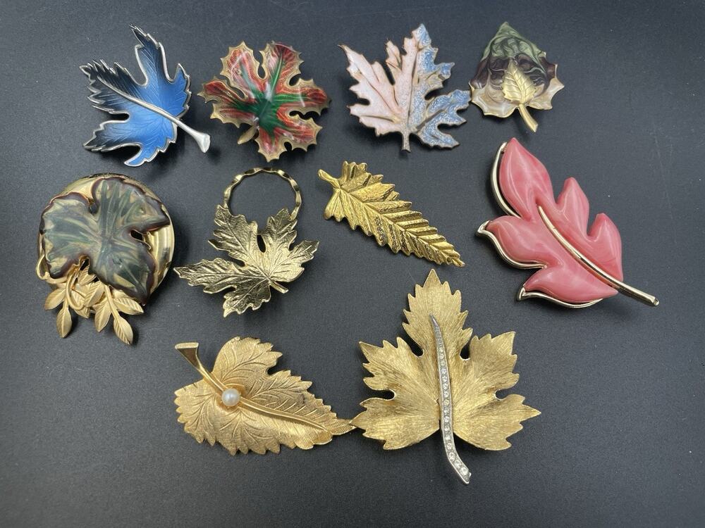 Vintage Leaf Brooches Lot Of 10 - 1 Parklane, 1 Sarah Cov, 1 Detti, 7 Unmarked
